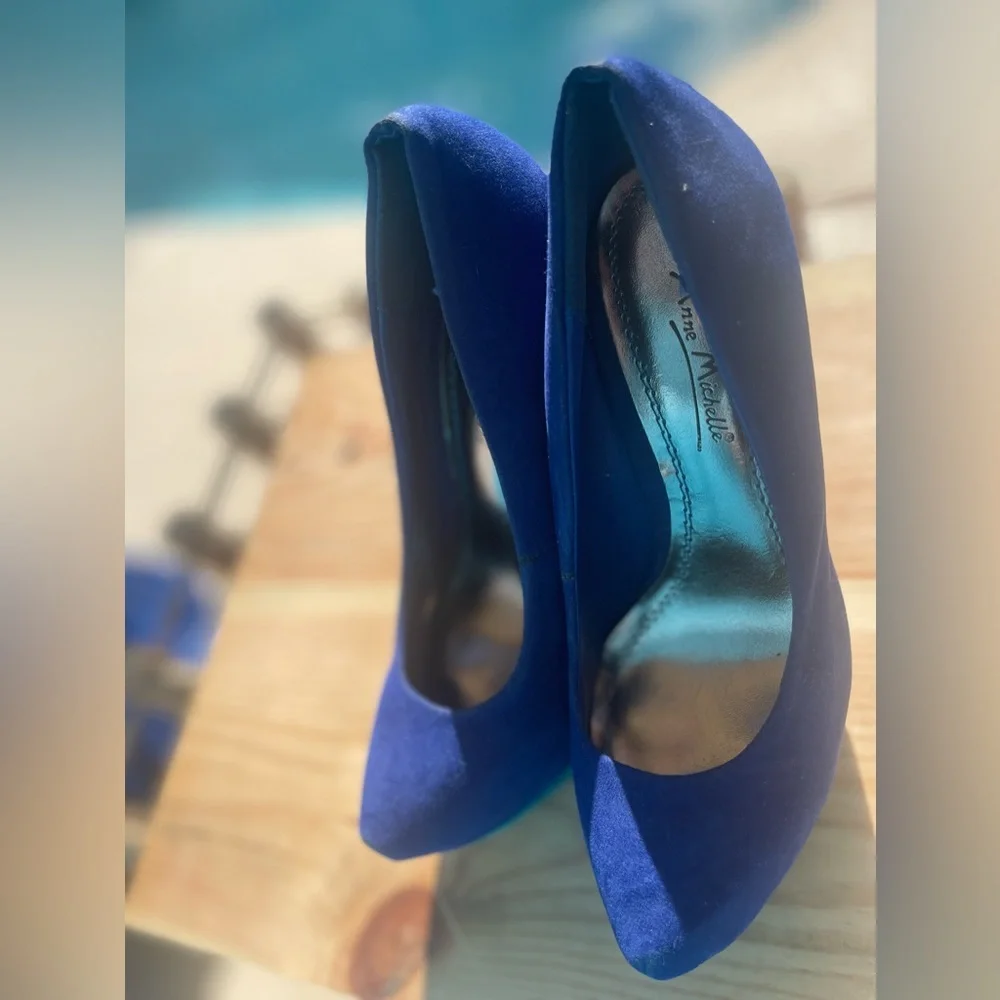 Platforms cobalt blue size 6